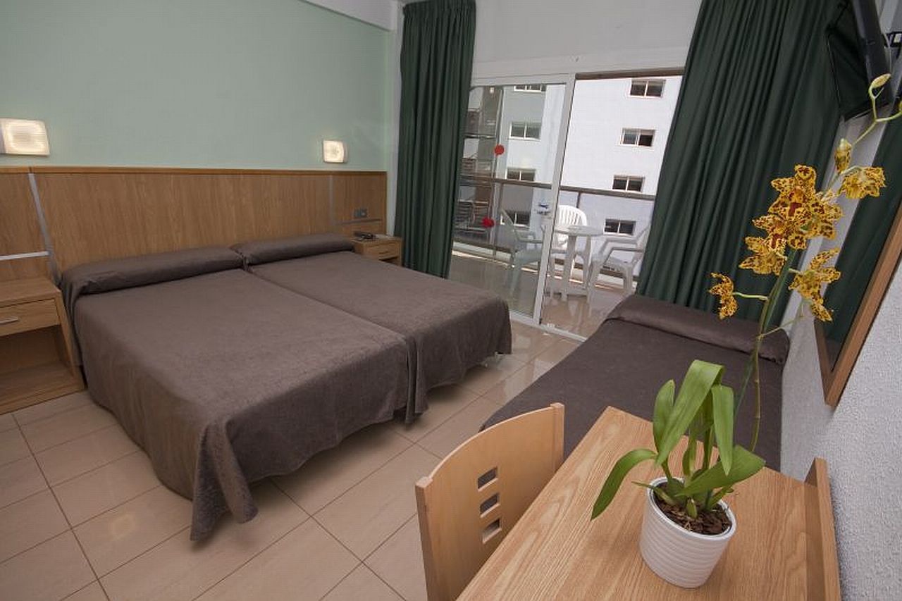 Hotel Perla Benidorm Esterno foto