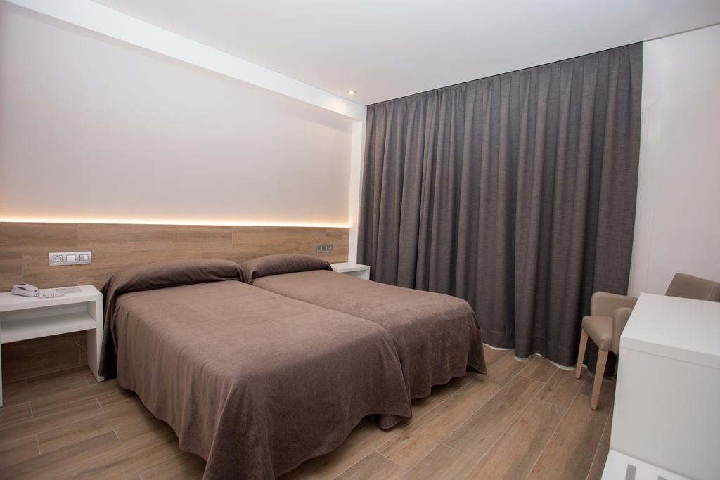 Hotel Perla Benidorm Esterno foto
